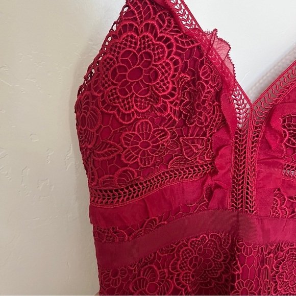 Self Portrait Sleeveless Floral-Lace Cutout Guipure Midi Dress Raspberry - Picture 5 of 12